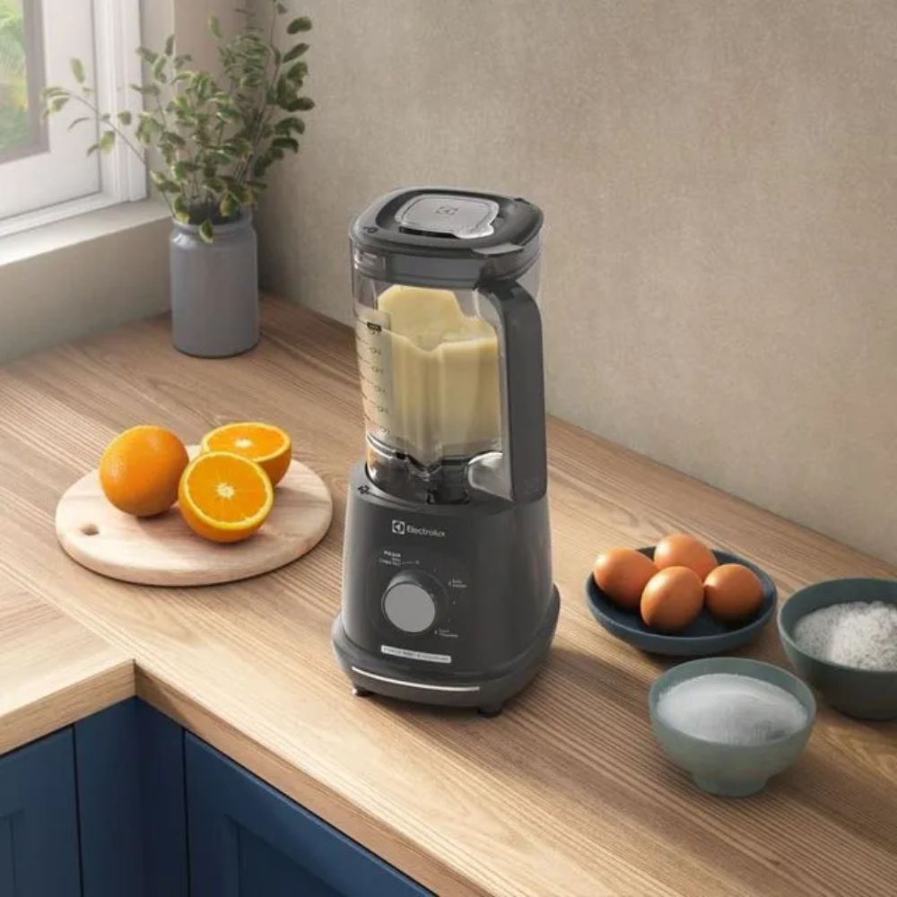 Liquidificador Electrolux 1000W 2.7L Efficient TriForce 5 Velocidades Cinza