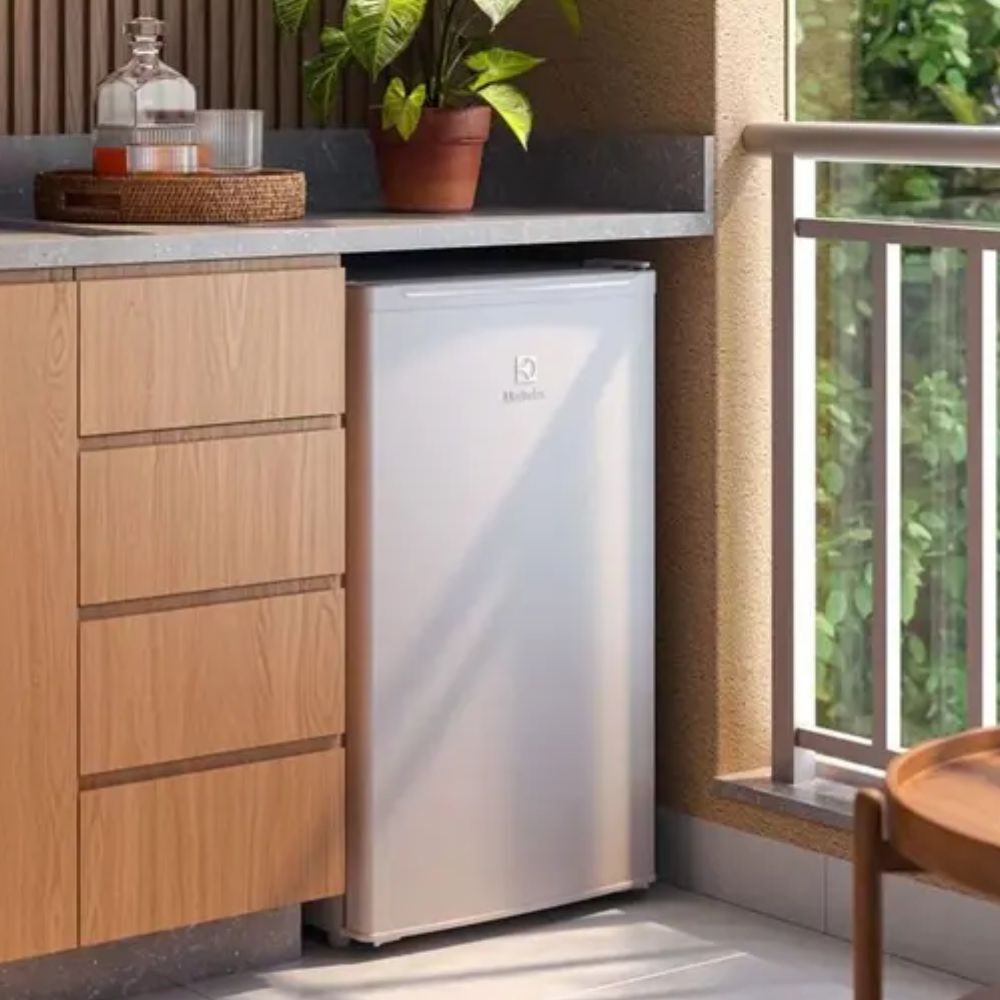 Frigobar Electrolux EM120 122L Branco